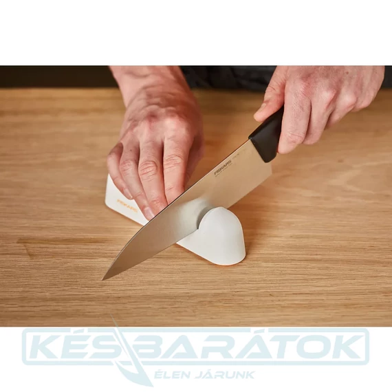 fiskars-functional-form-gorgos-keselezo-2