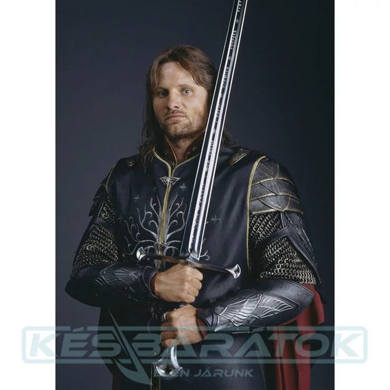 a-gyuruk-ura-anduril-elessar-kiraly-kardja-uc1380-5